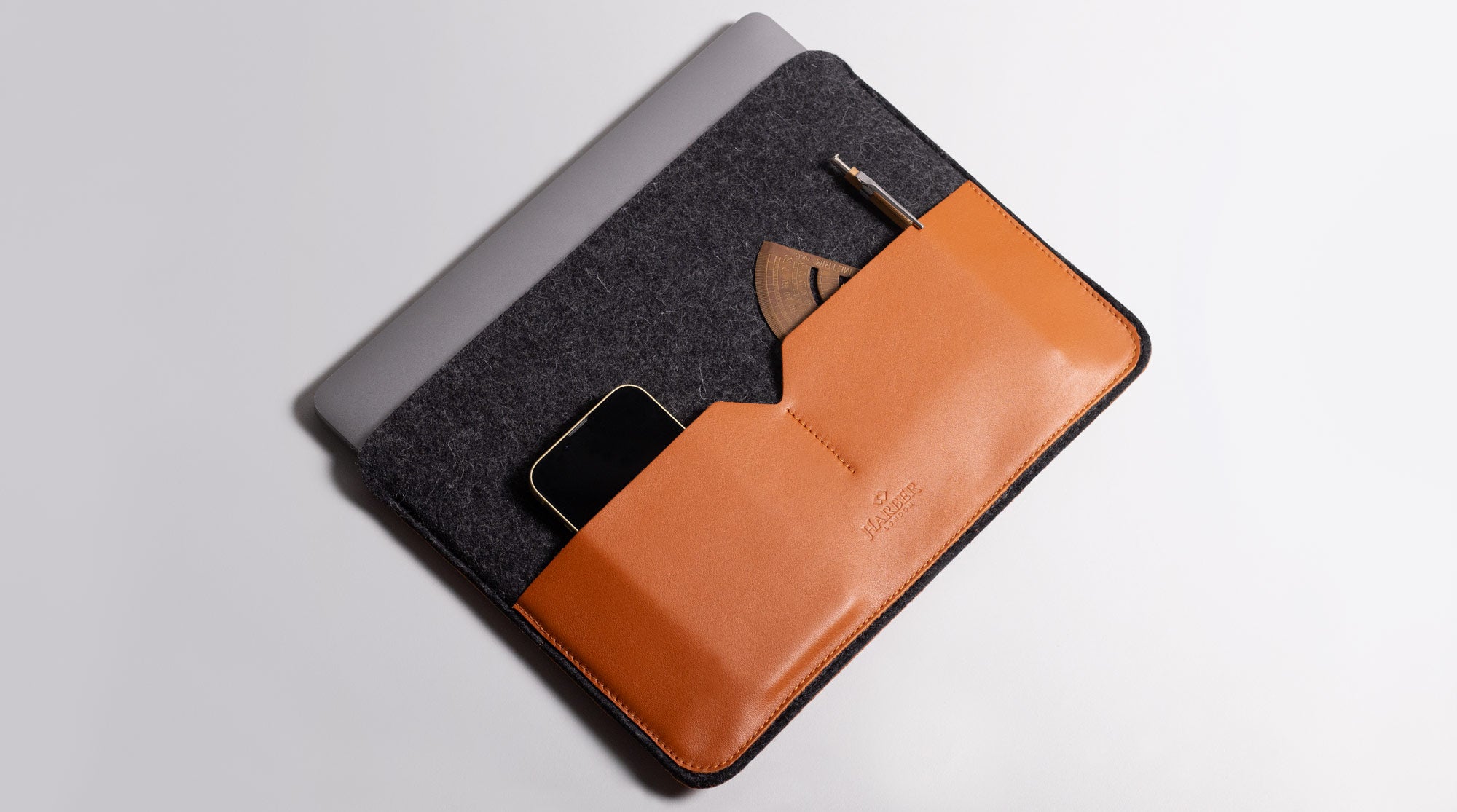 Leather and felt MacBook Sleeve case with front pockets for your EDC
