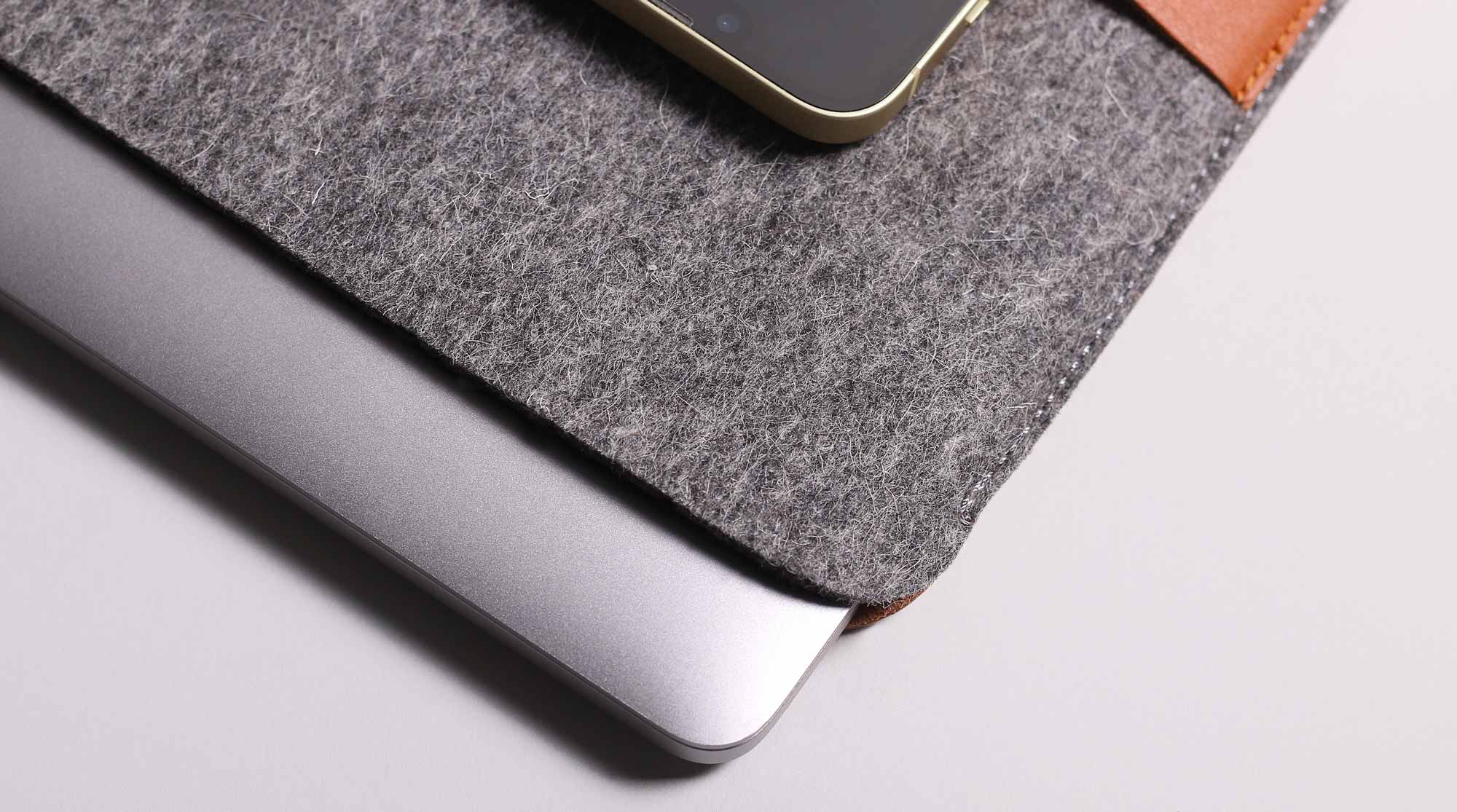 Wool felt leather sleeve case for MacBook