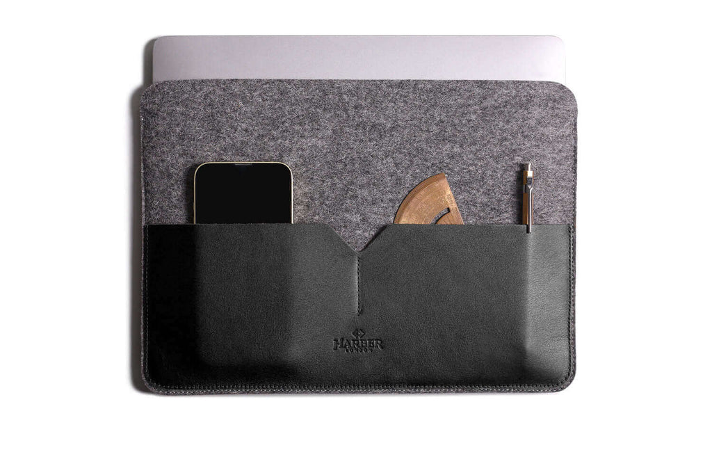 Classic - Leather MacBook Sleeve Black