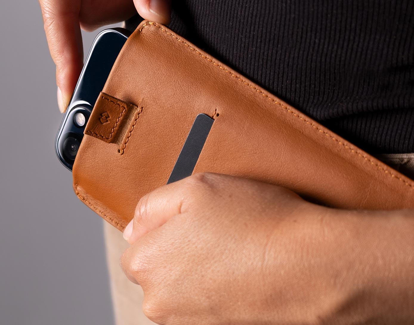 Slim leather sleeve for iPhone 