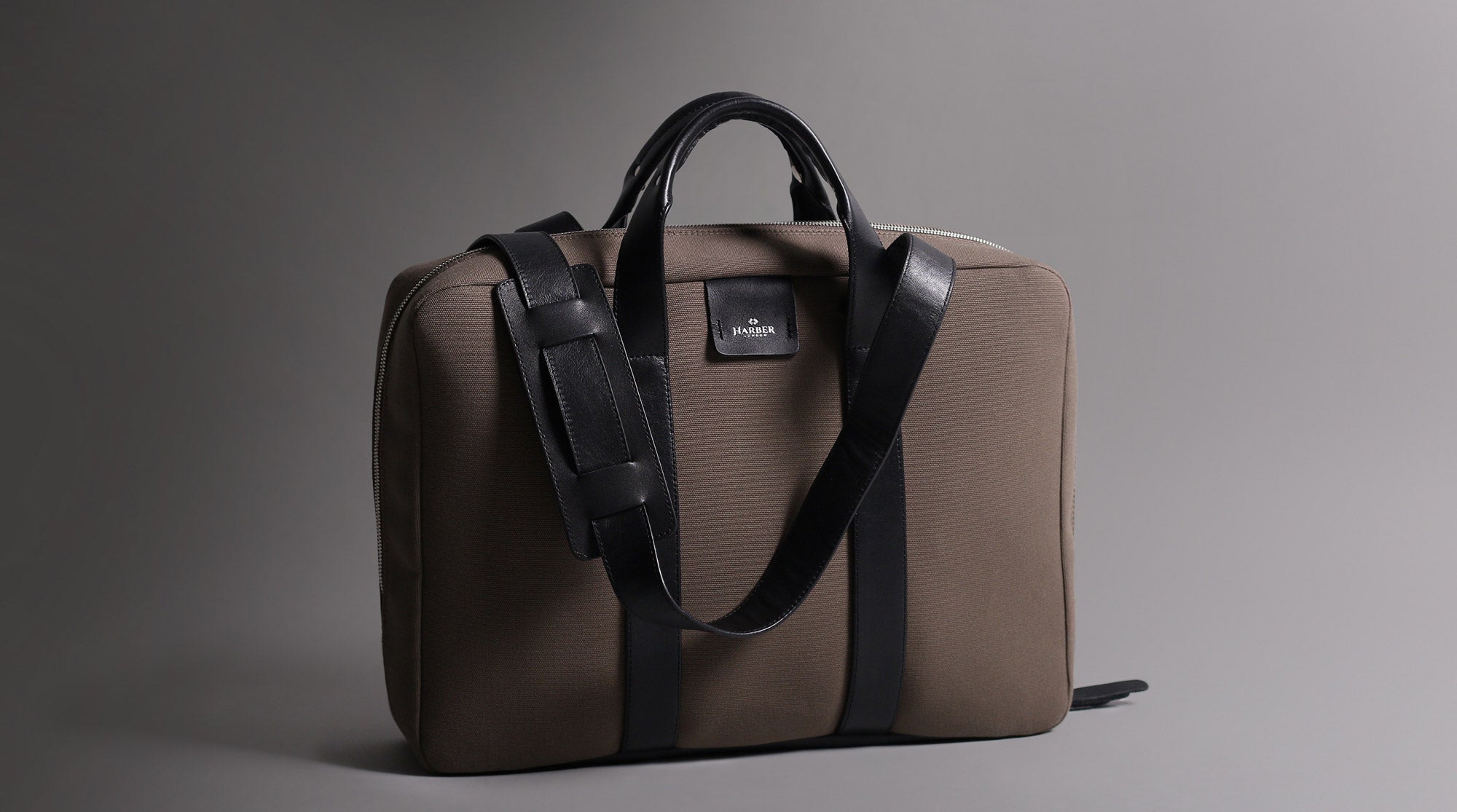 Luxurious laptop briefcase