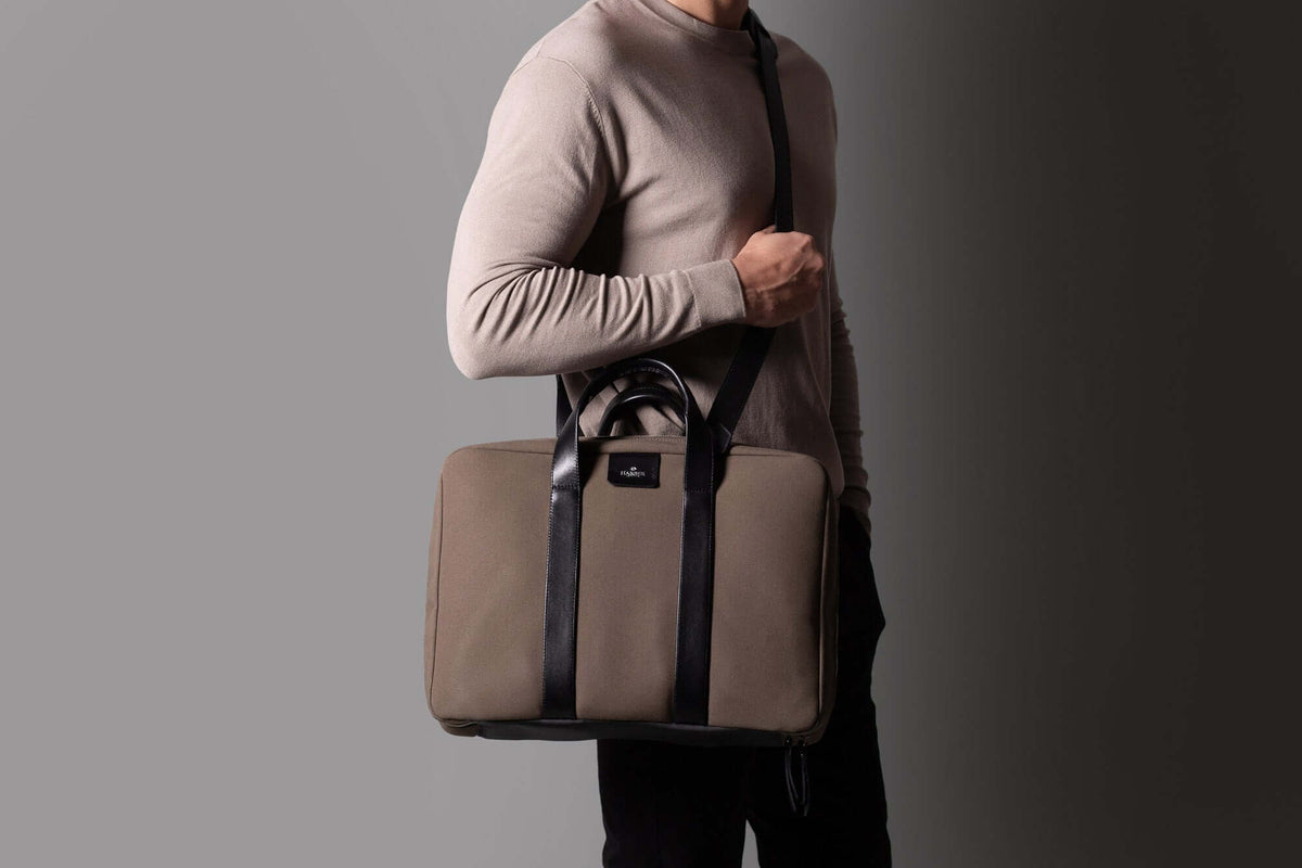 Sac mallette pour ordinateur portable 17" vintage en cuir de chèvre Sac mallette pour ordinateur portable 17" vintage en cuir de chèvre