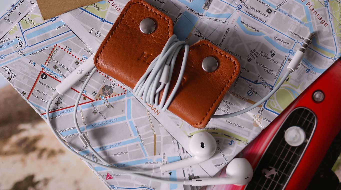 leather earphone case