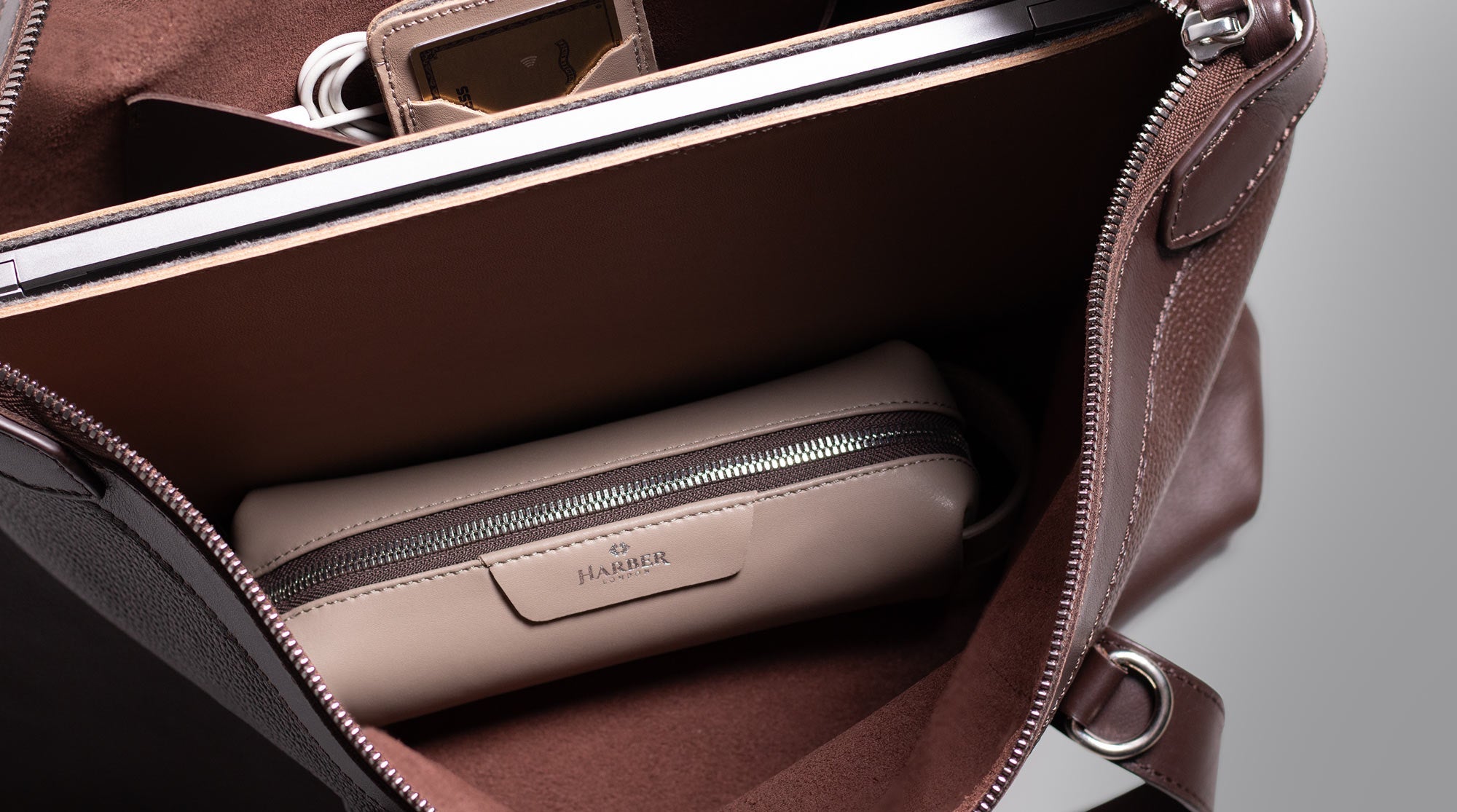 Leather Pencil Cases: durability and style