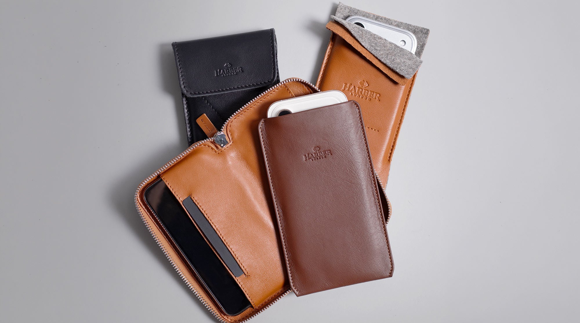 Leather iPhone 18 Sleeves 