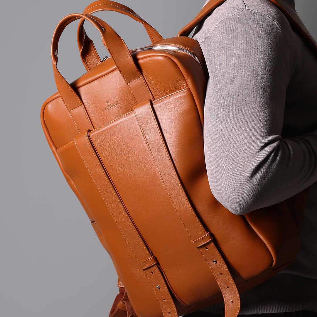 Who said business had to be boring.Refined construction that adapts to any work environment