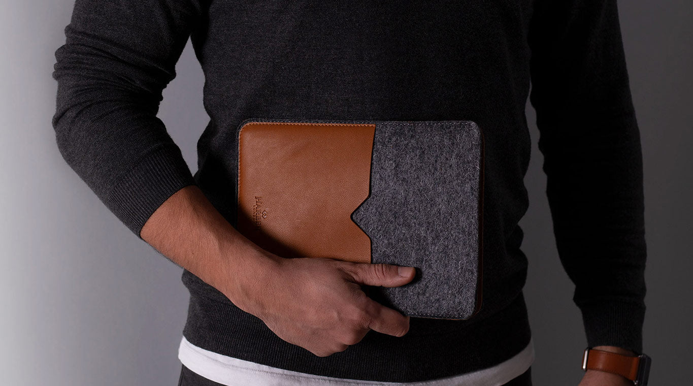Premium sleeve for Kindle and iPad with extra pocket