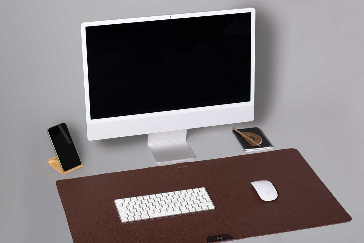5 leather corporate gifts for clients and colleagues