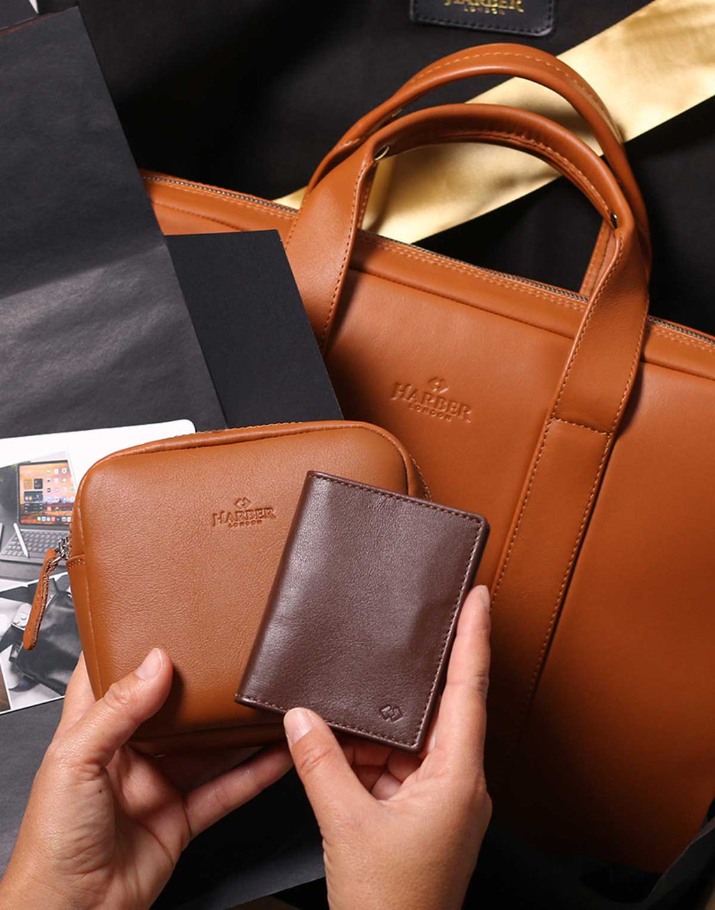 Harber London  Handcrafted leather goods: Wallets, Sleeves & Bags