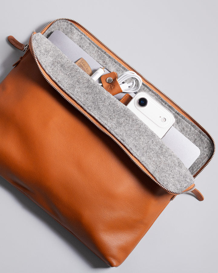Carry-All MacBook Folio