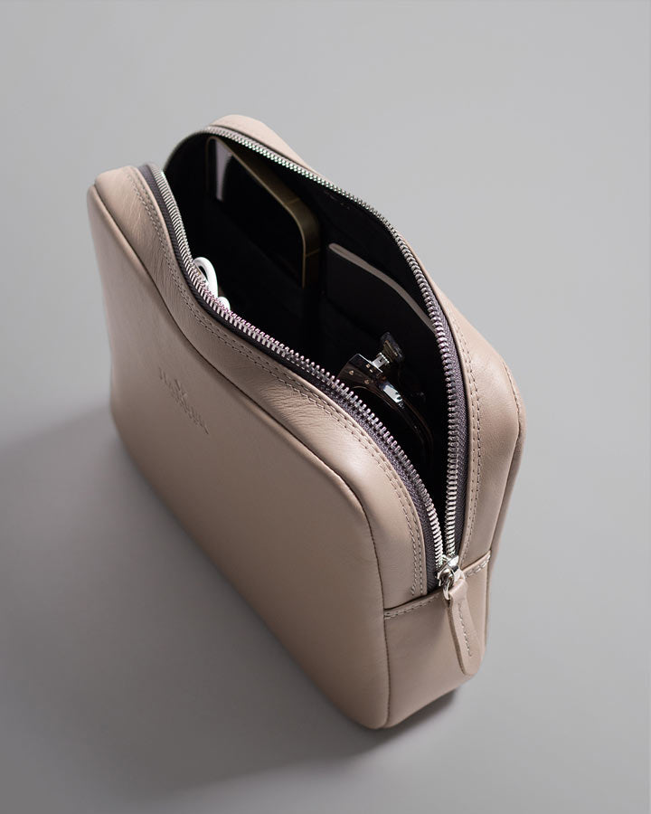 Tech Dopp Kit