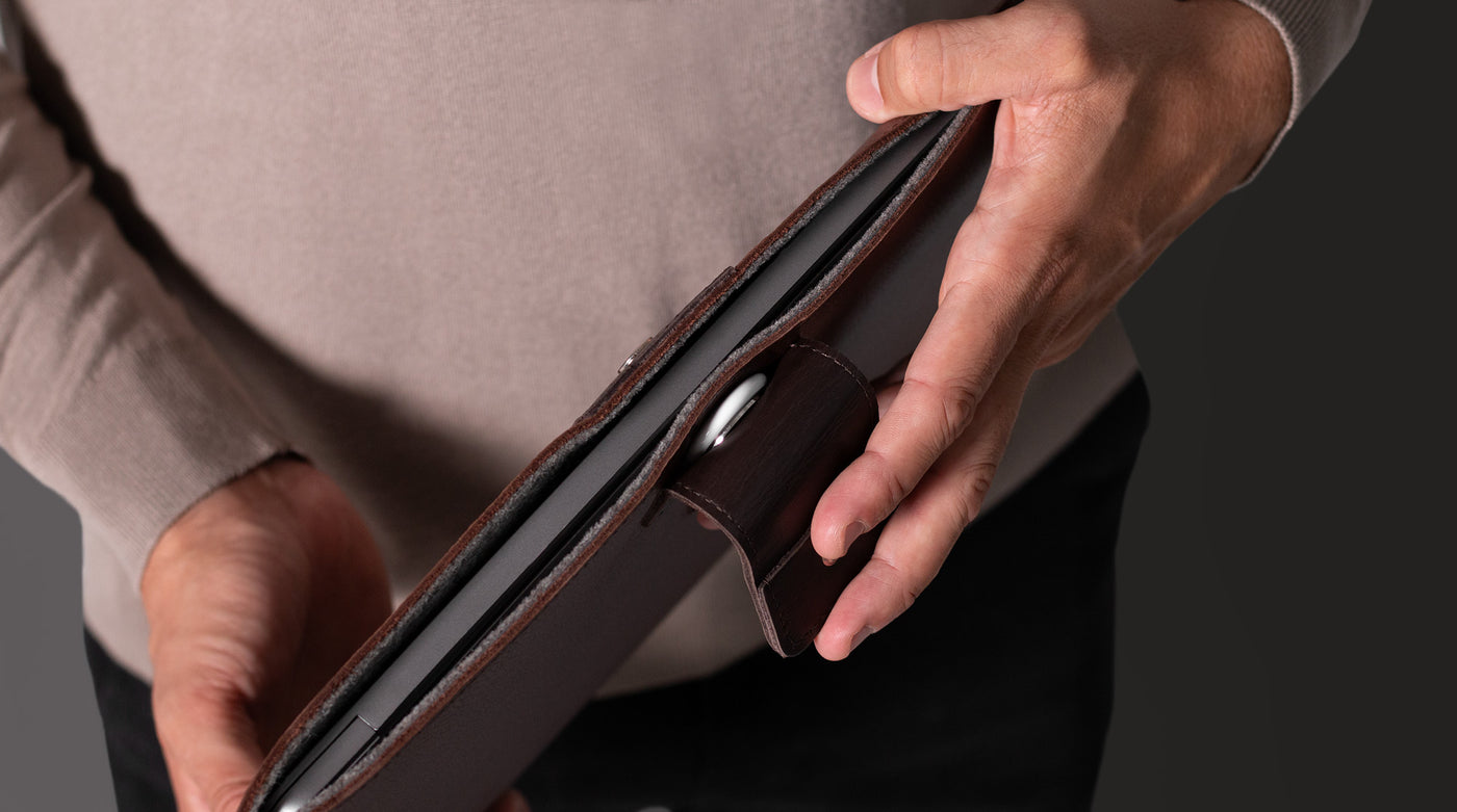 Leather and felt Laptop Sleeve with AirTag pocket