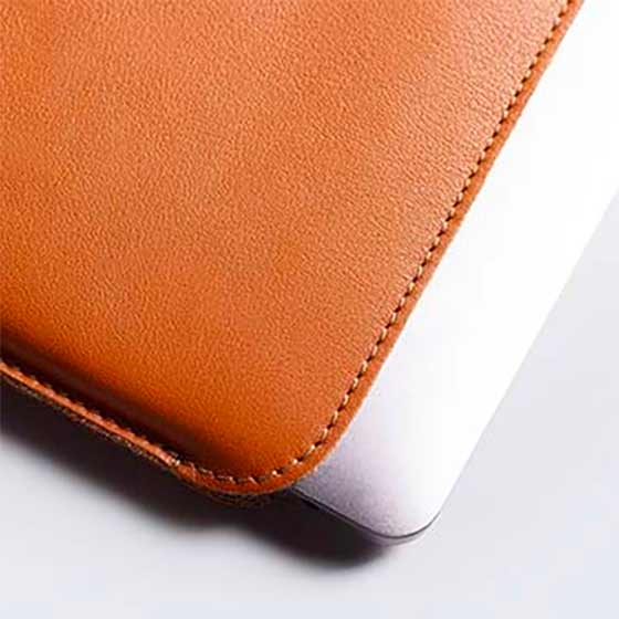 funda fina de cuero
