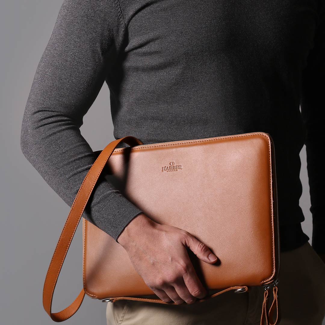 Help them keep their essentials organised for their business trips, commutes or meetings