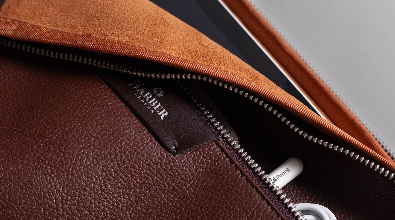 Luxurious leather iPad Sleeve 2