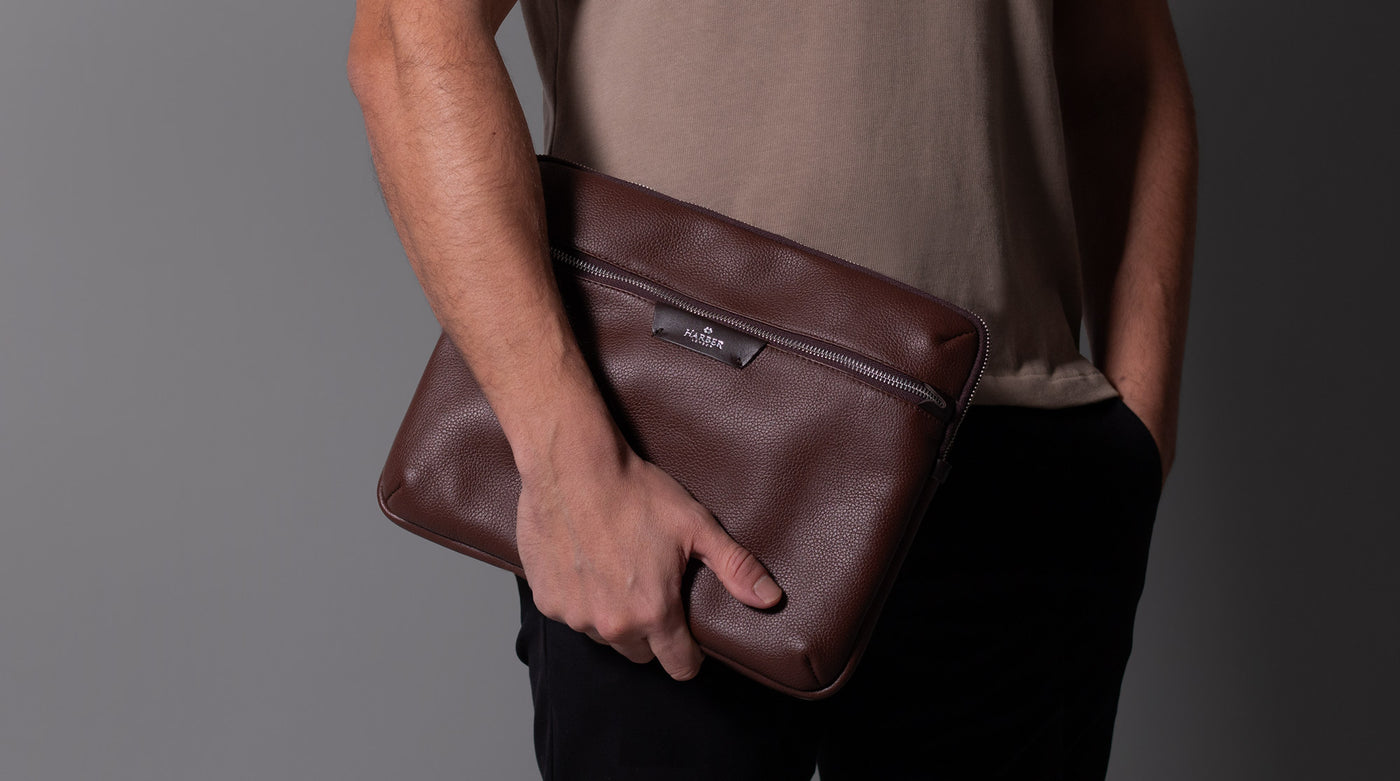 Luxurious leather iPad Sleeve 4