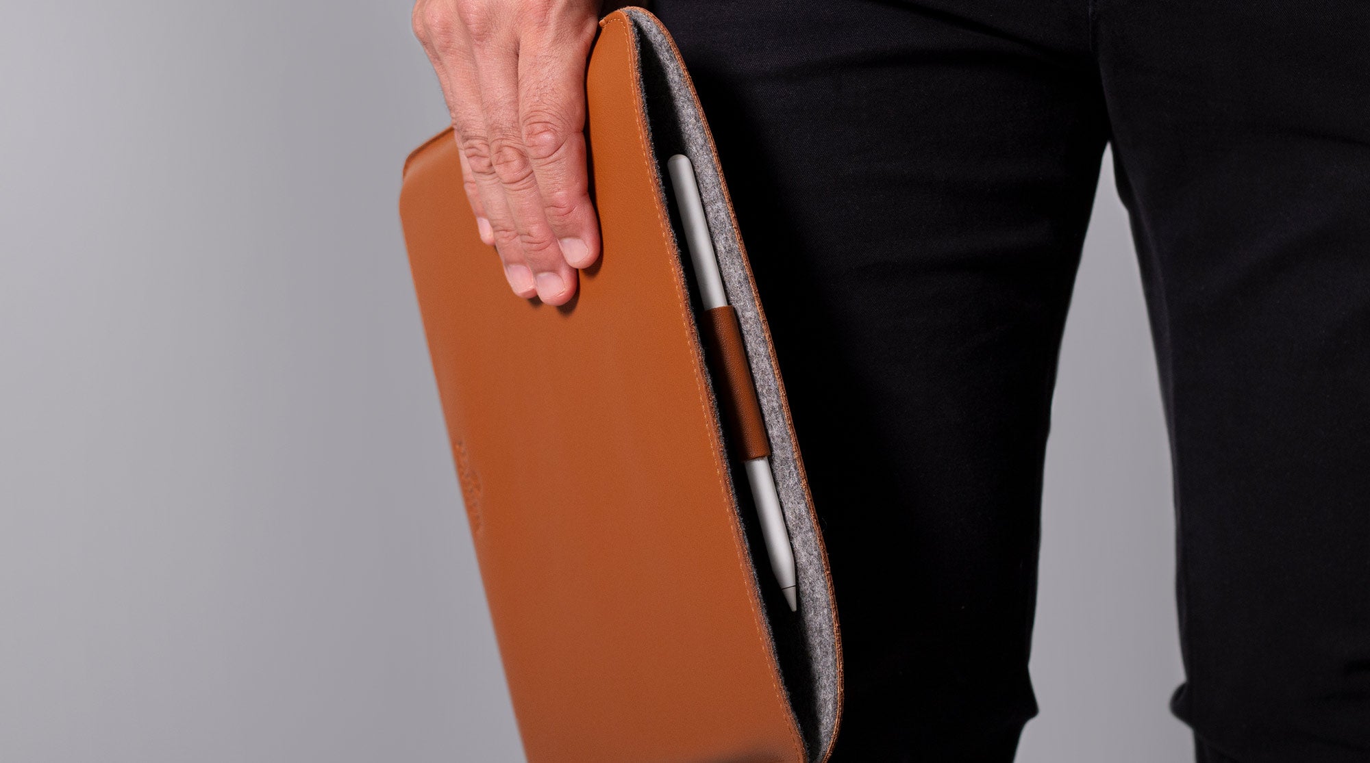 Leather iPad sleeve for Magic Keyboard