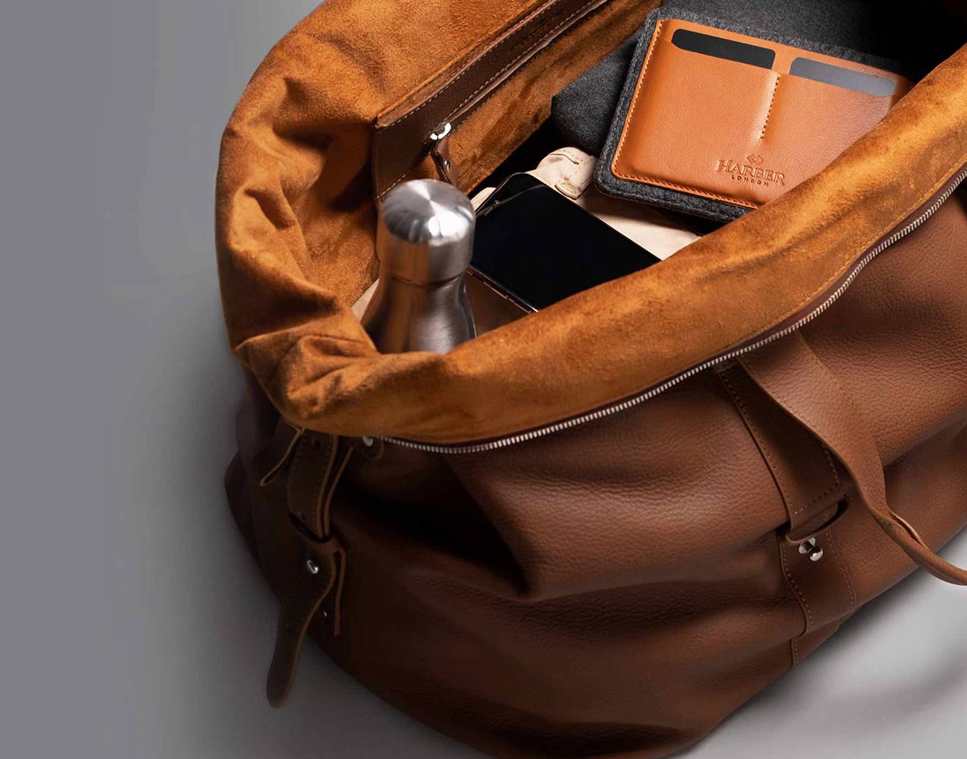 Luxury leather travel bags