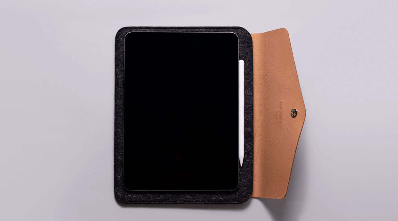 Leather ipad sleeves