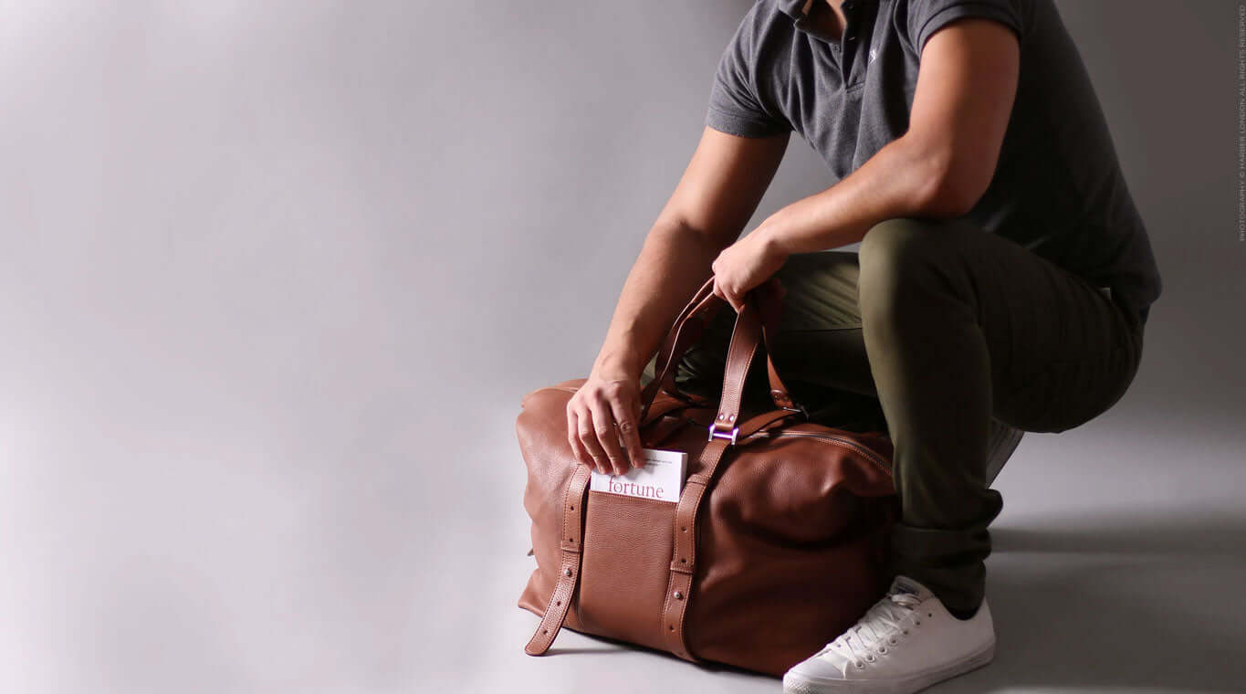 Bolso de piel para hombre