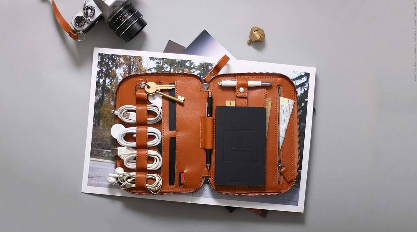 leather organiser for travel