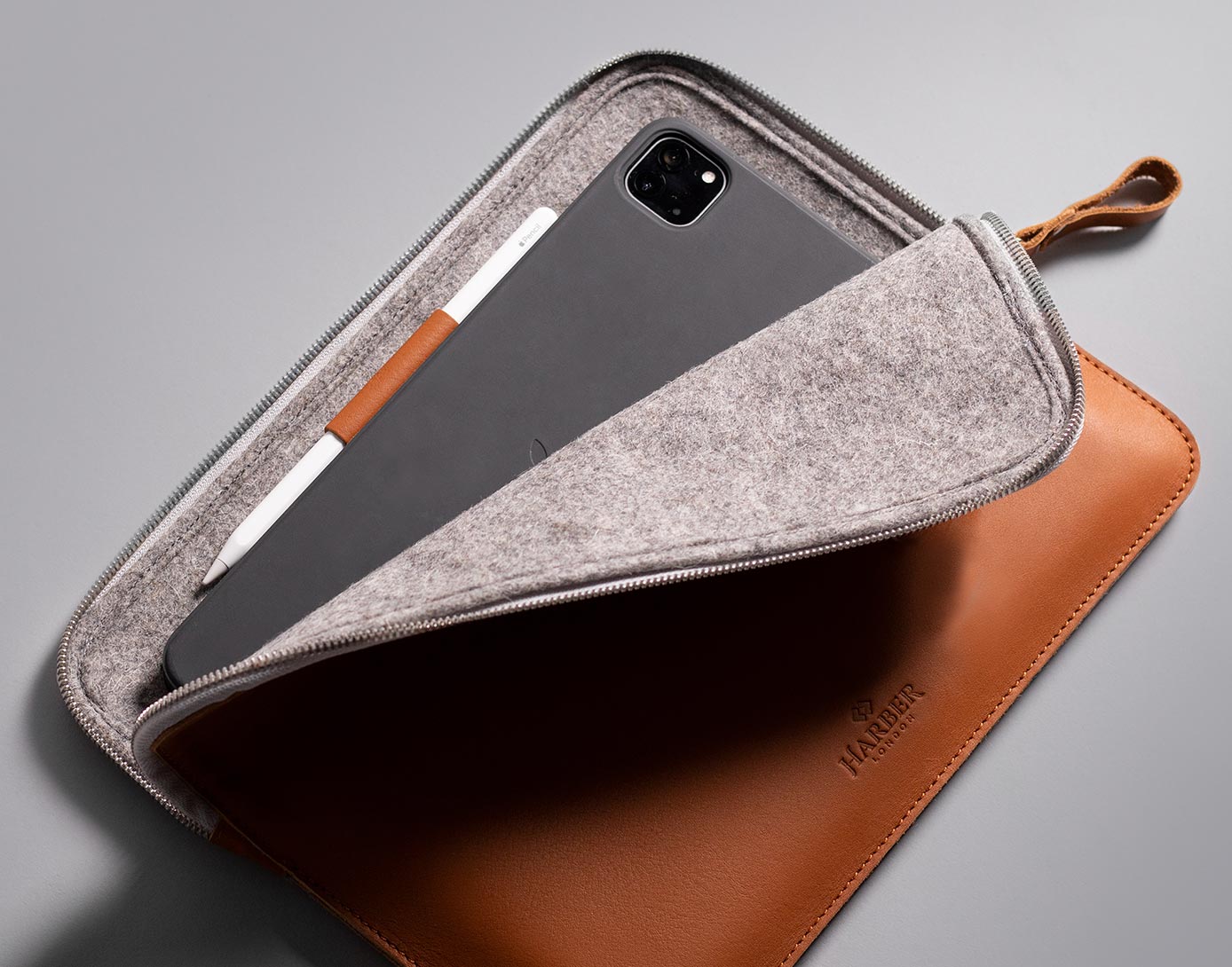 iPhone Leather cases, wallets, ipad & macbook leather cases