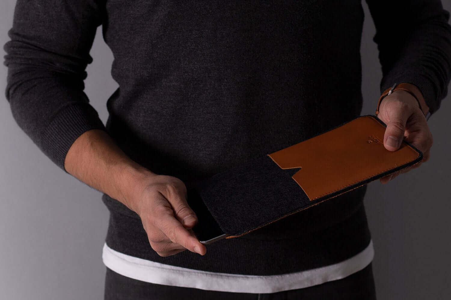 Housse en cuir pour iPad et Kindle Tan