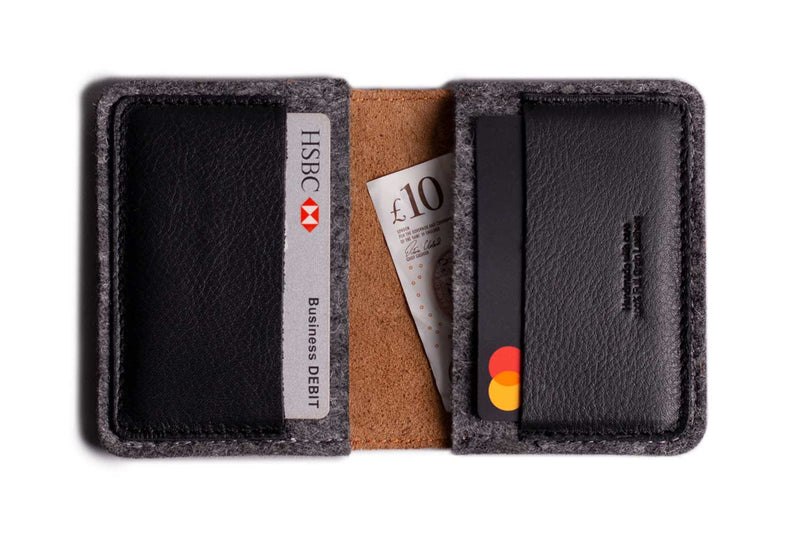  Classic - Flip Card Case Tan