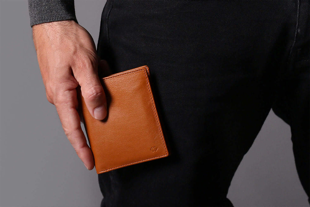 Leather Bifold Wallet with RFID Protection Tan