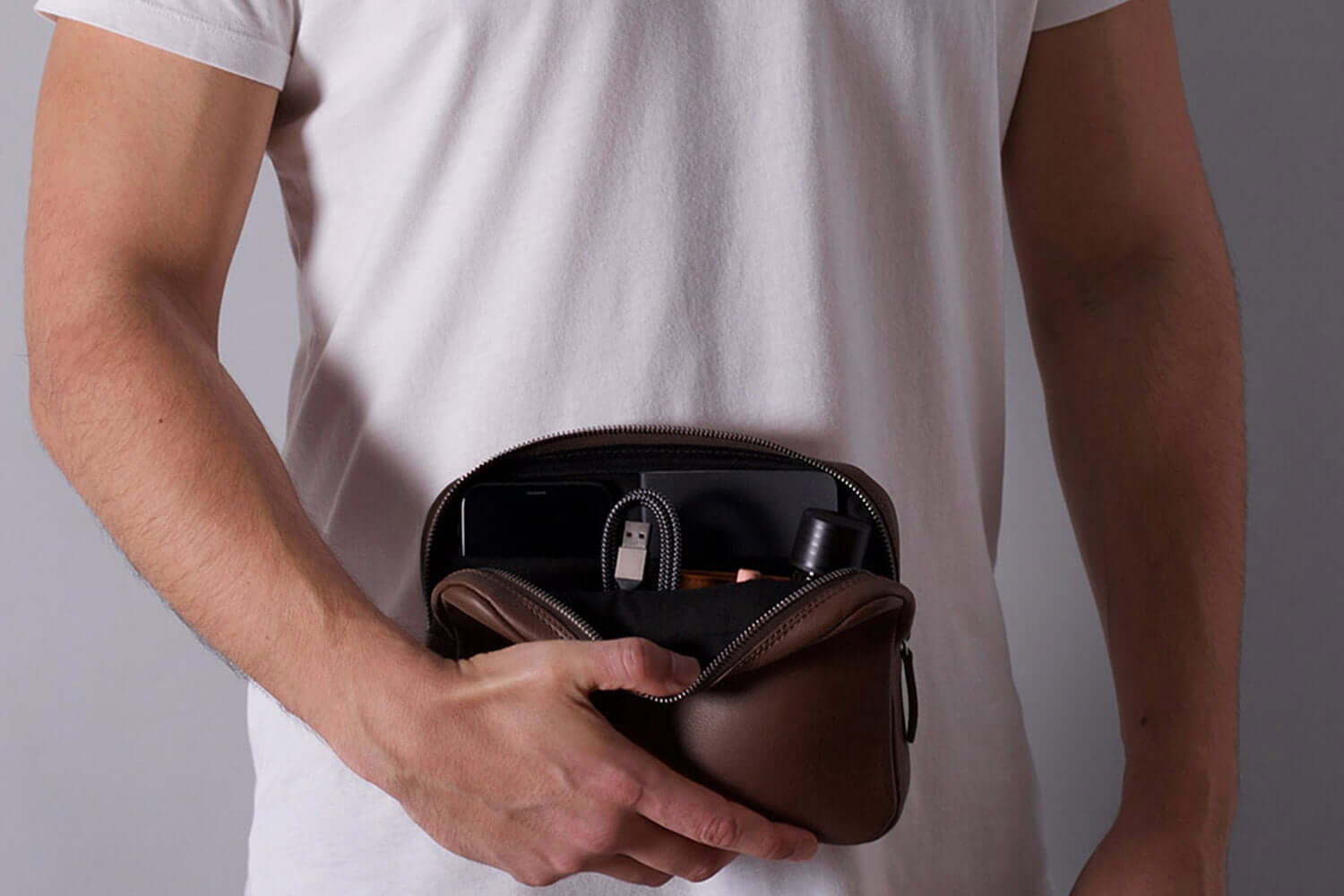 Leather Tech Dopp Kit | Harber London