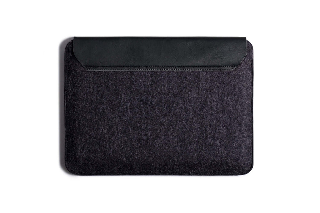 Magnetic Envelope Sleeve For MacBook Black