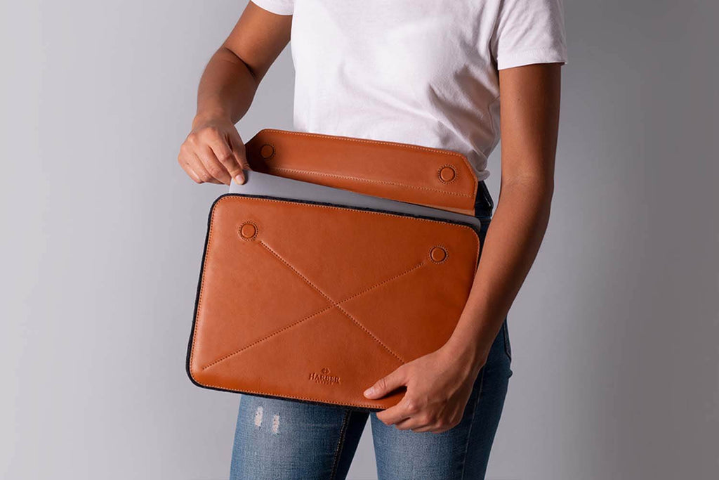 Pochette Enveloppe Magnétique Pour MacBook Tan