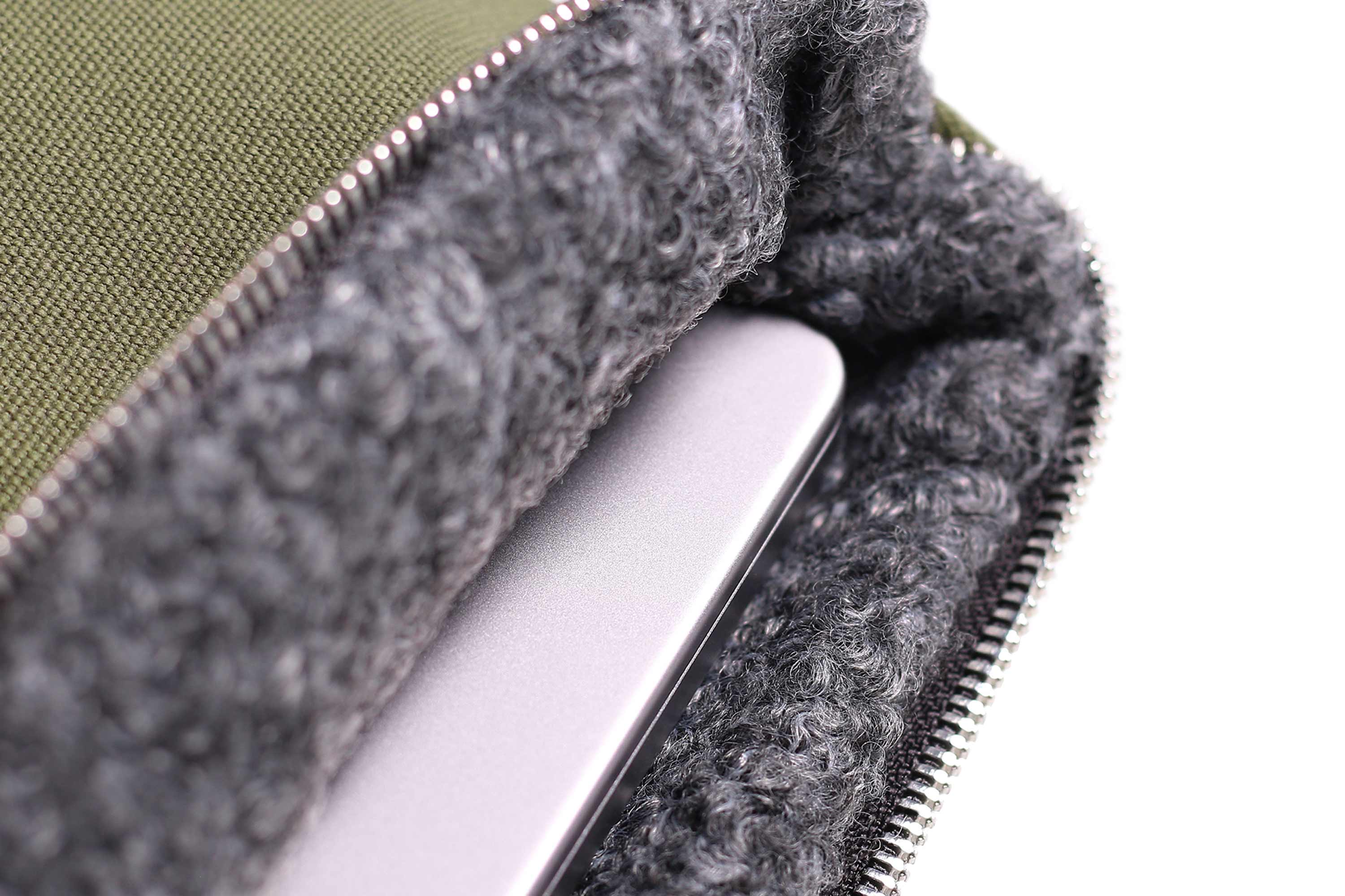 Housse zippée pour MacBook Olive