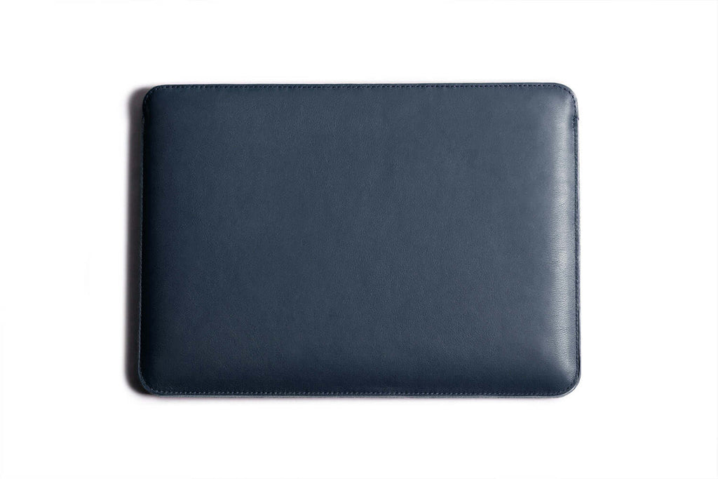 Étui fin en cuir pour MacBook, bleu marine